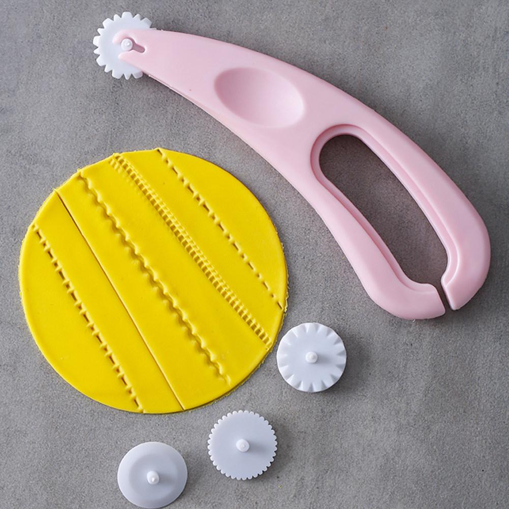 مجموعتان من قوالب الكيك الفوند - مراجعة Kitchen Baking Utensils وسعره